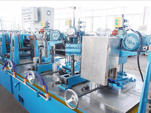 不銹鋼裝飾管制管機(jī)